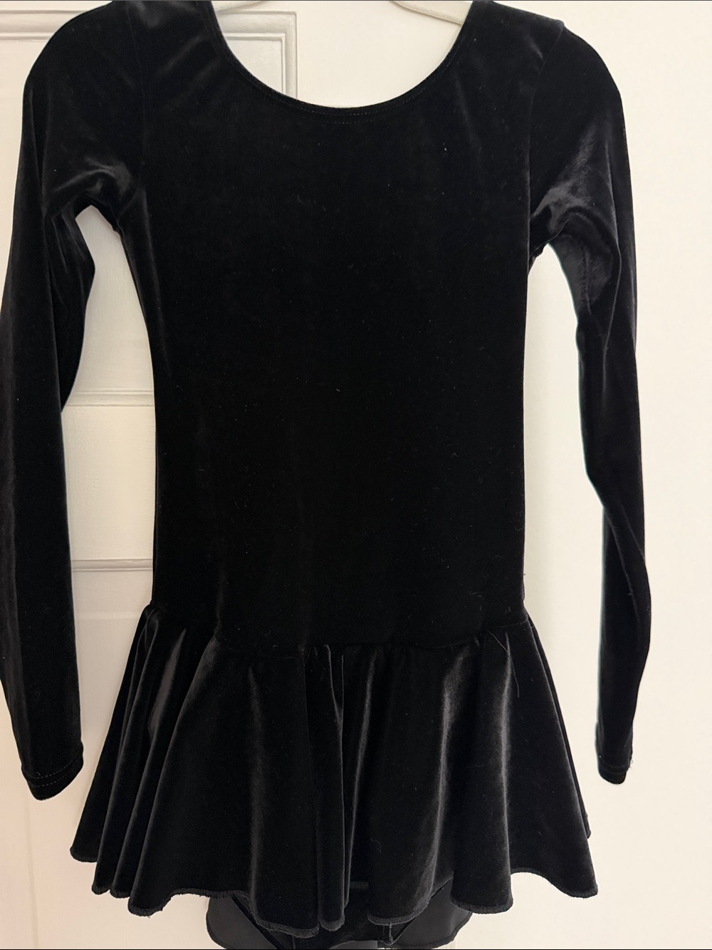 Girls' Black Velvet Long-Sleeve Dance Skater Dress MONDOR